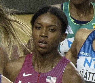 Nia Akins